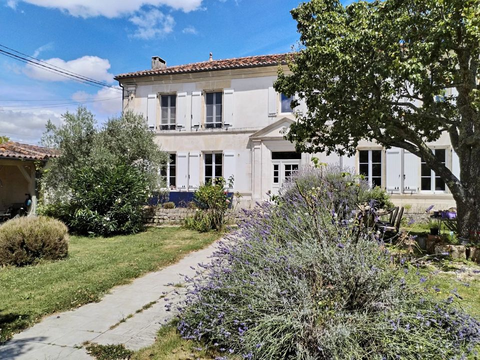 Villa a Sainte-Severe, Charente - foto 1