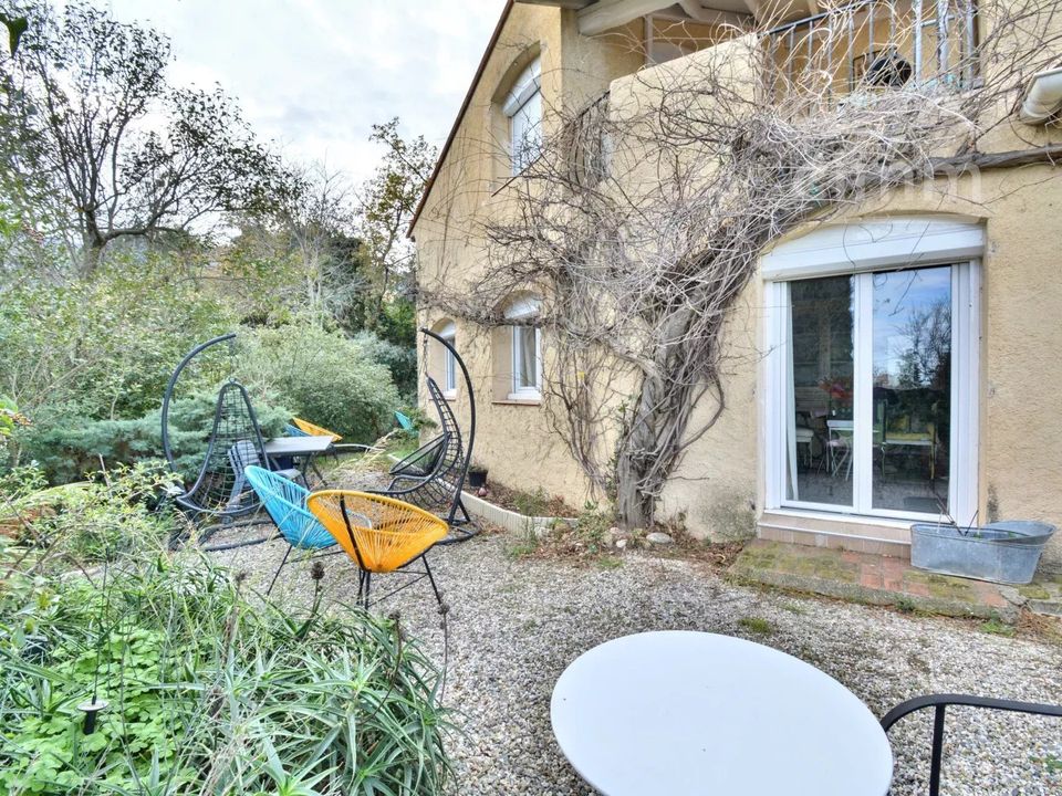 Villa i Laroque-des-Albères, Pyrenees-Orientales - foto 1
