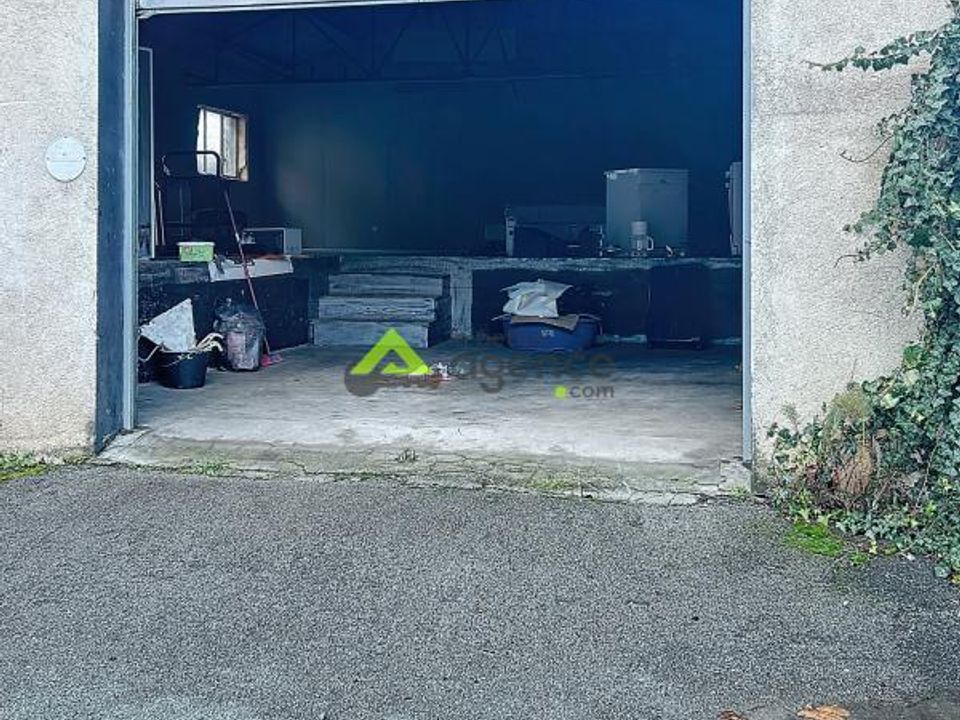 Parkeringsplads i Gueret, Creuse - foto 5