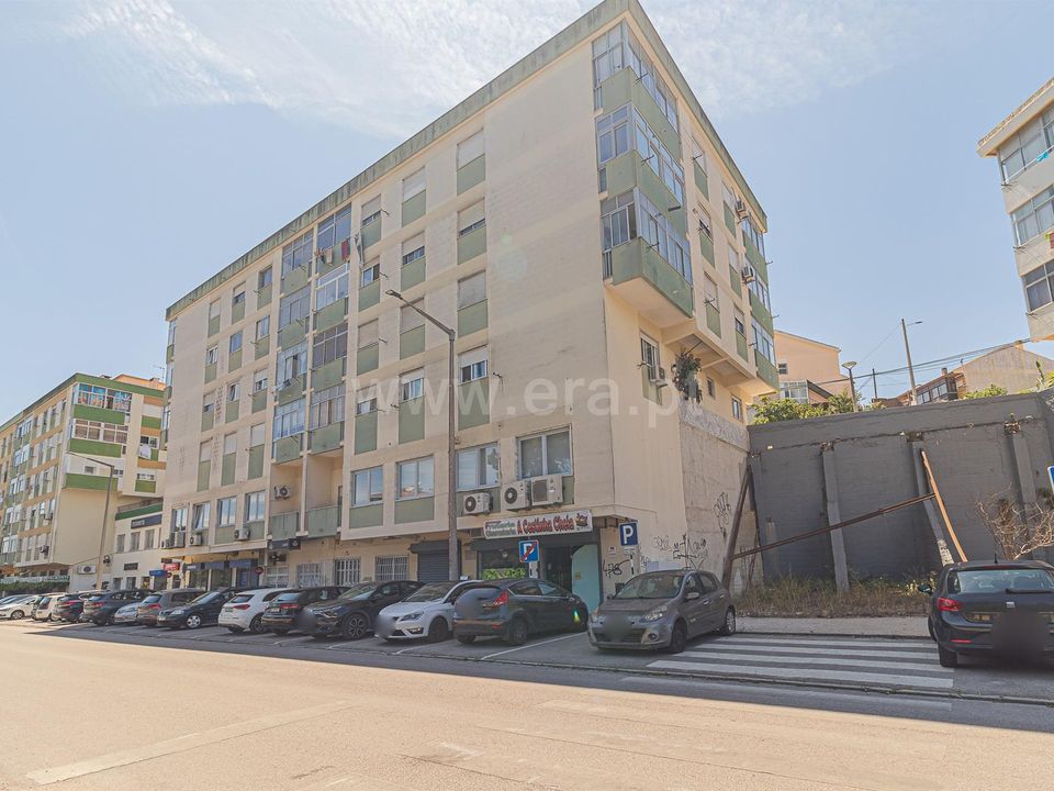 Erhvervsejendom i Seixal, Setubal - foto 1