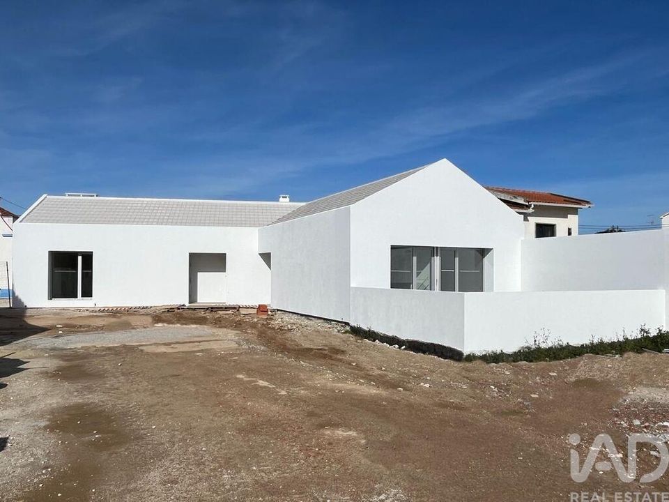 Rækkehus i Lourinha, Lisbon - foto 1
