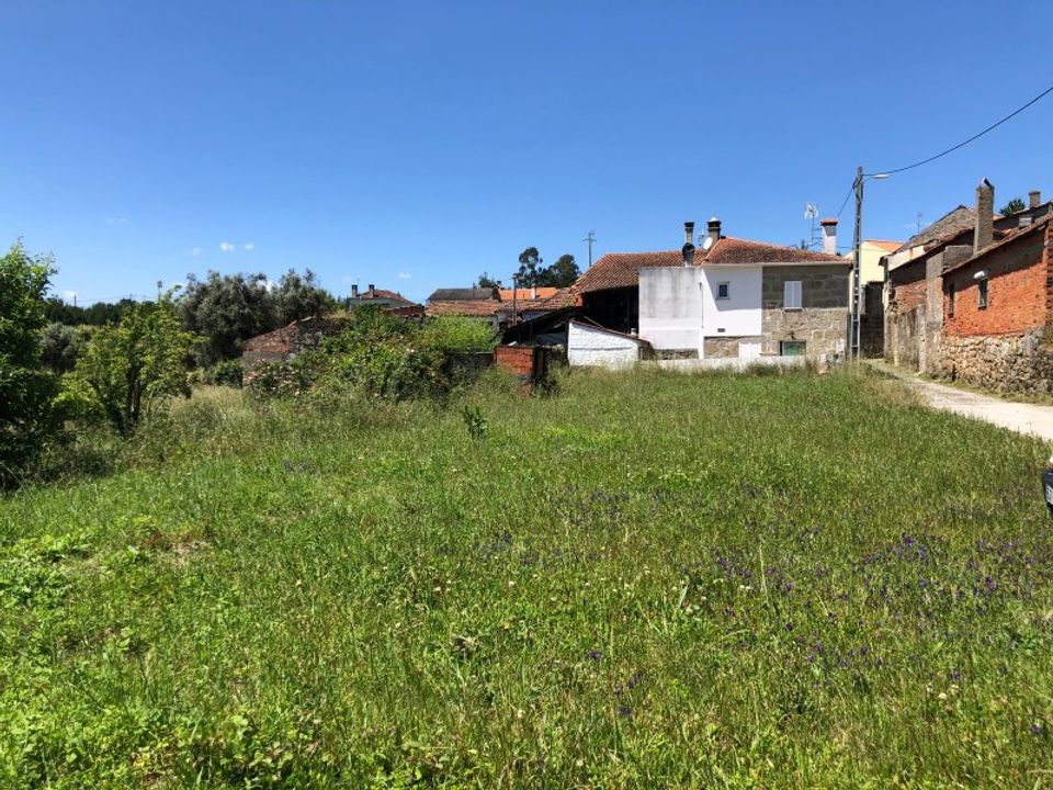 Helårsgrund i Santa Comba Dao, Viseu - foto 1