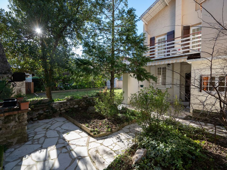 Villa i Romans-sur-Isère, Drome - foto 1