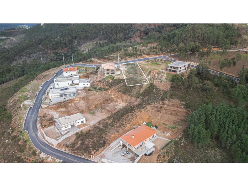 Tomt i Ribeira de Pena, Vila Real - bilde 2