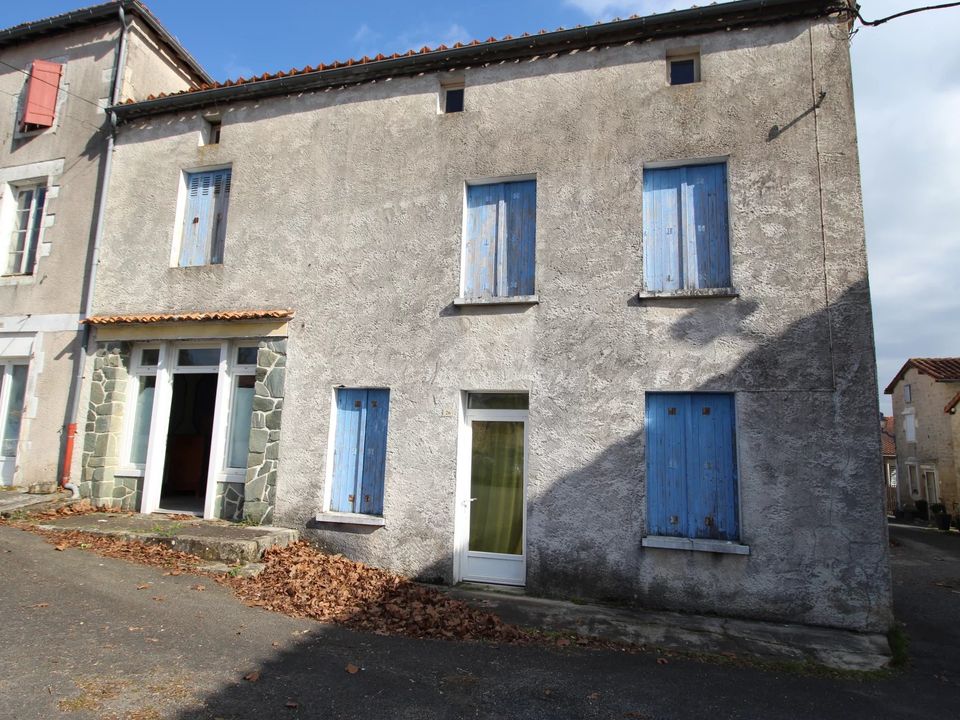 Villa i Beaulieu-sur-Sonnette, Charente - foto 1