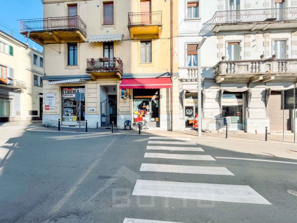 Erhvervsejendom i Omegna, Verbano Cusio Ossola - foto 2
