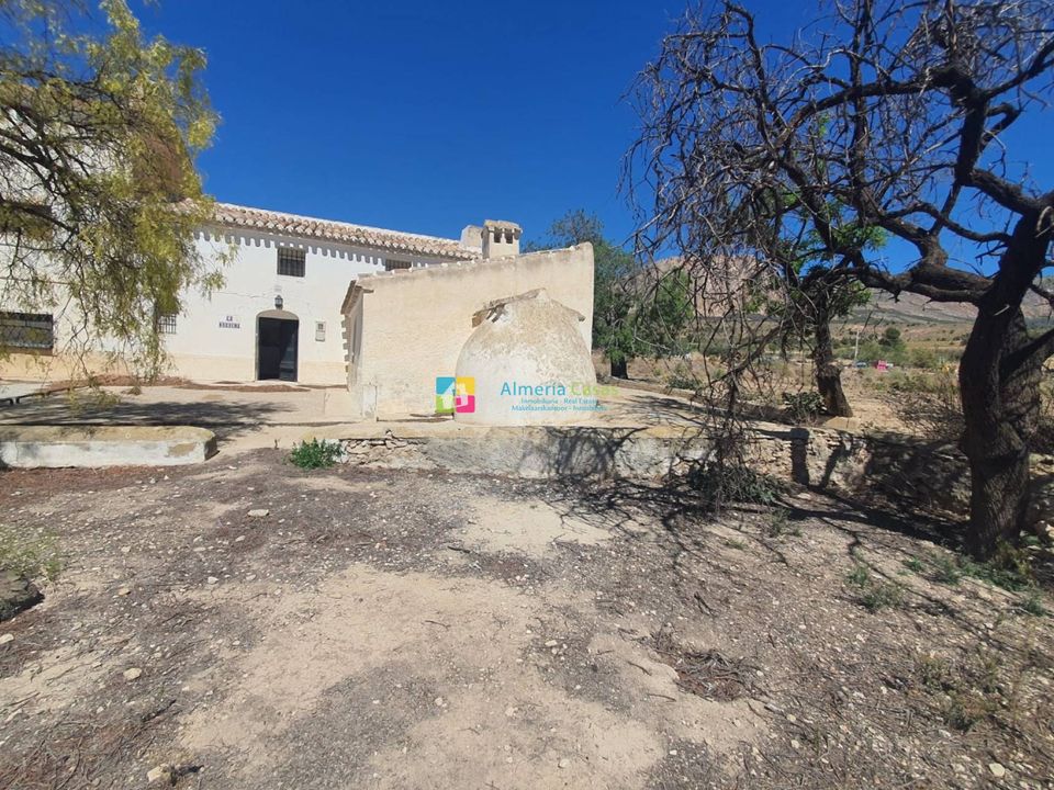 Landejendom i Velez-Blanco, Almeria - foto 1