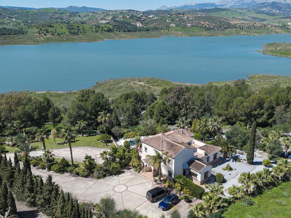 Villa i Vinuela, Malaga - foto 1