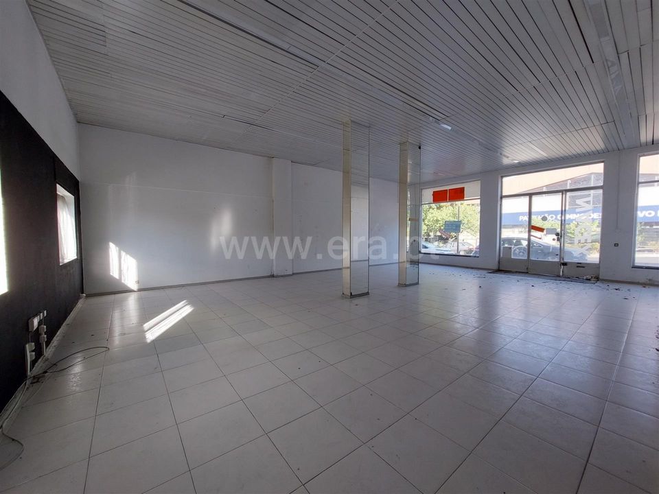 Commercial property in Guarda, Guarda - photo 1