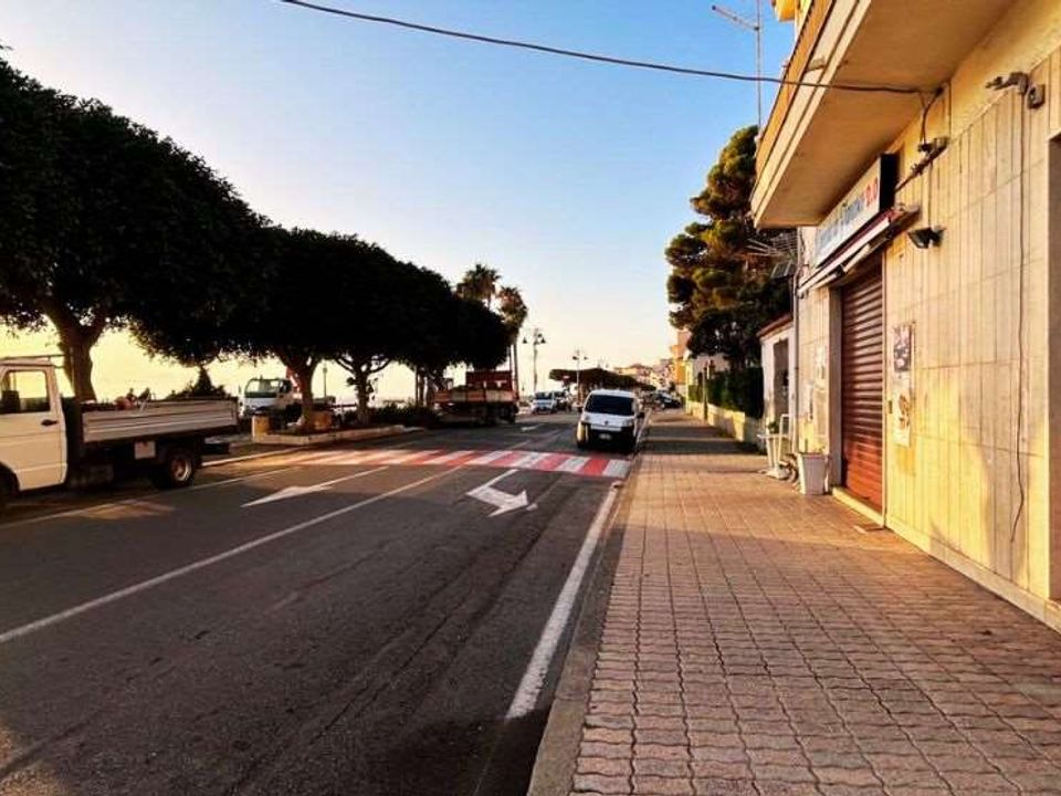 Erhvervsejendom i Diamante, Cosenza - foto 1