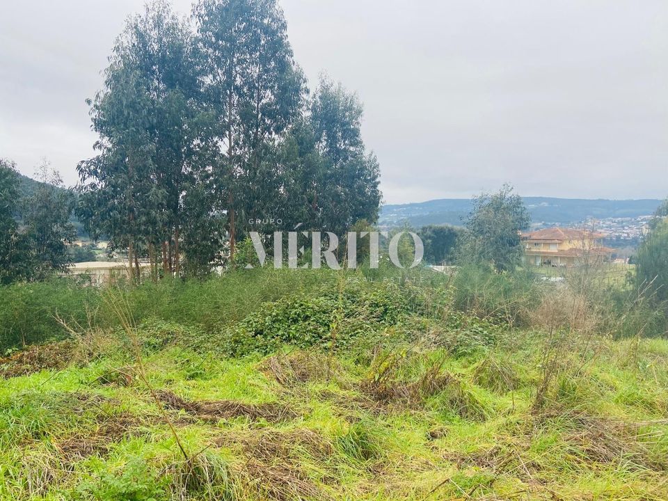 Helårsgrund i Santo Tirso, Porto - foto 2