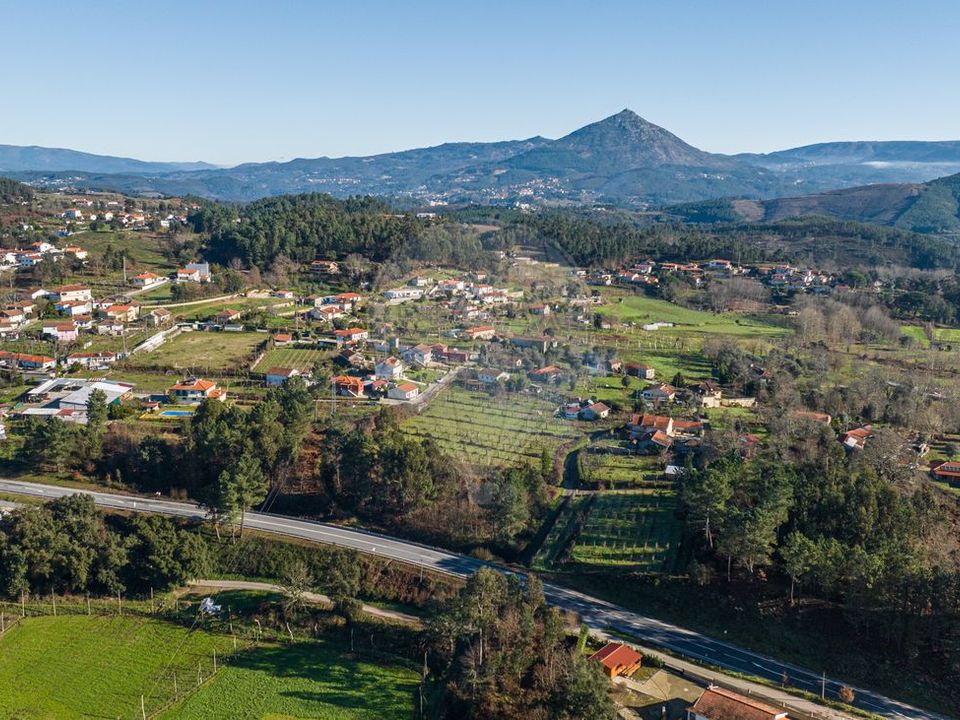 Helårsgrund i Celorico de Basto, Braga - foto 2