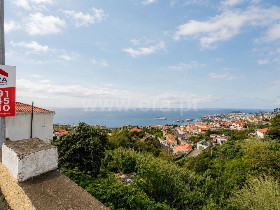 Helårsgrund i Funchal, Madeira - foto 1