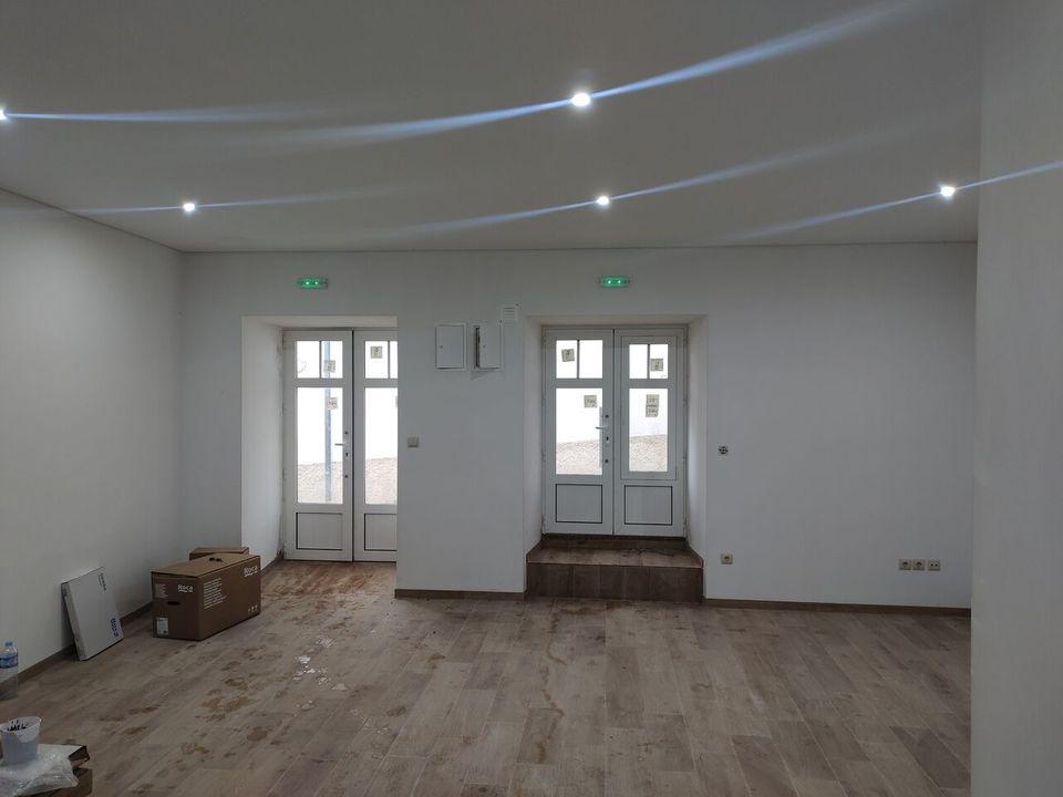 L'establiment comercial a Vinhais, Braganca - foto 4