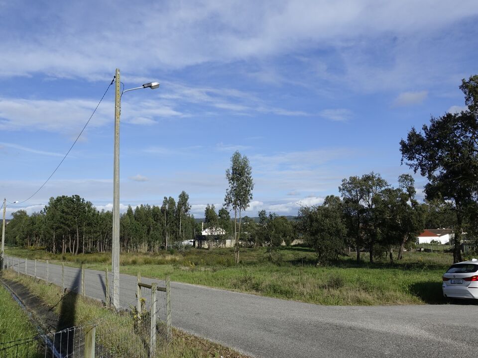 Helårsgrund i Casal dos Claros, Leiria - foto 1