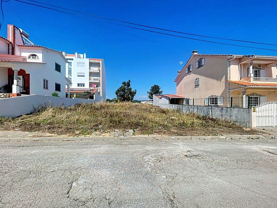 Helårsgrund i Entroncamento, Santarem - foto 1