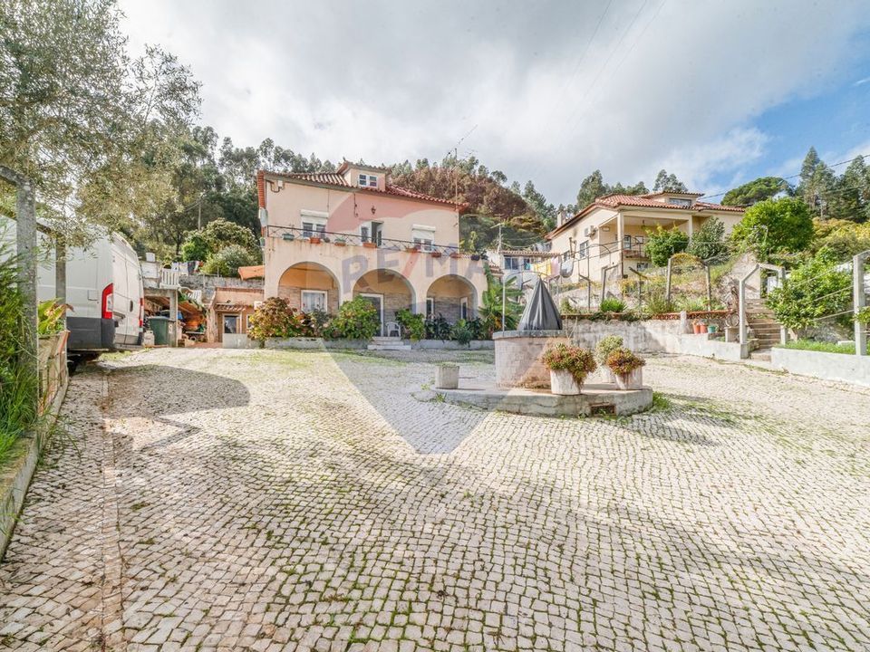 Villa in Bucelas, Lisbon - foto 1