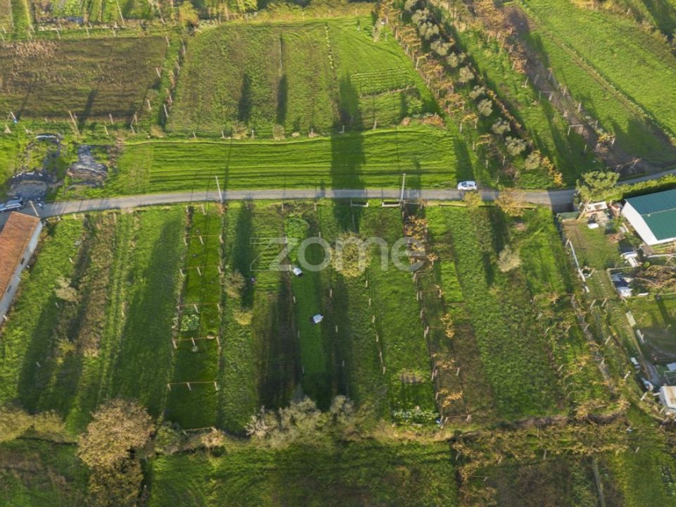 Terreno en Sobreira, Porto - foto 1