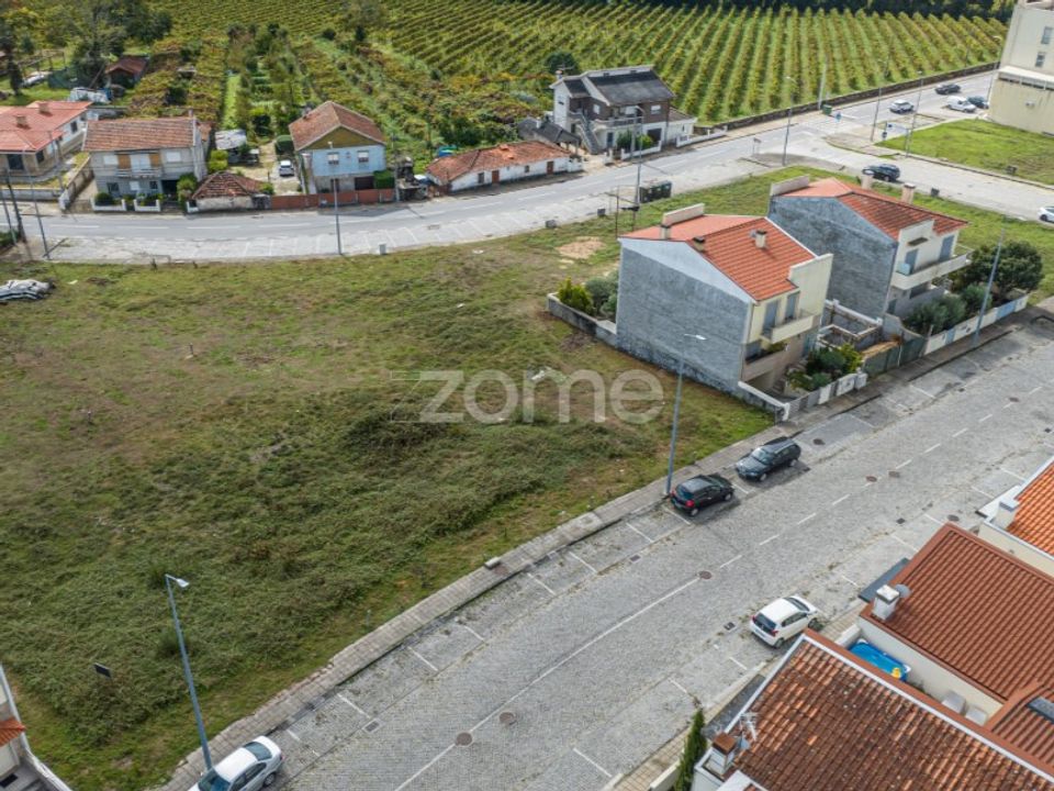 Helårsgrund i Lousada, Porto - foto 1