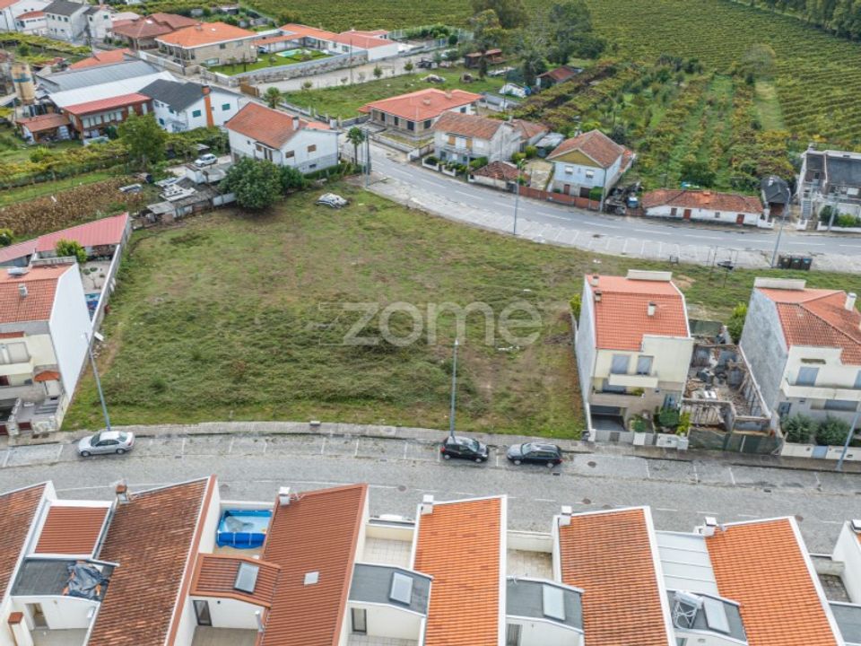 Helårsgrund i Lousada, Porto - foto 1
