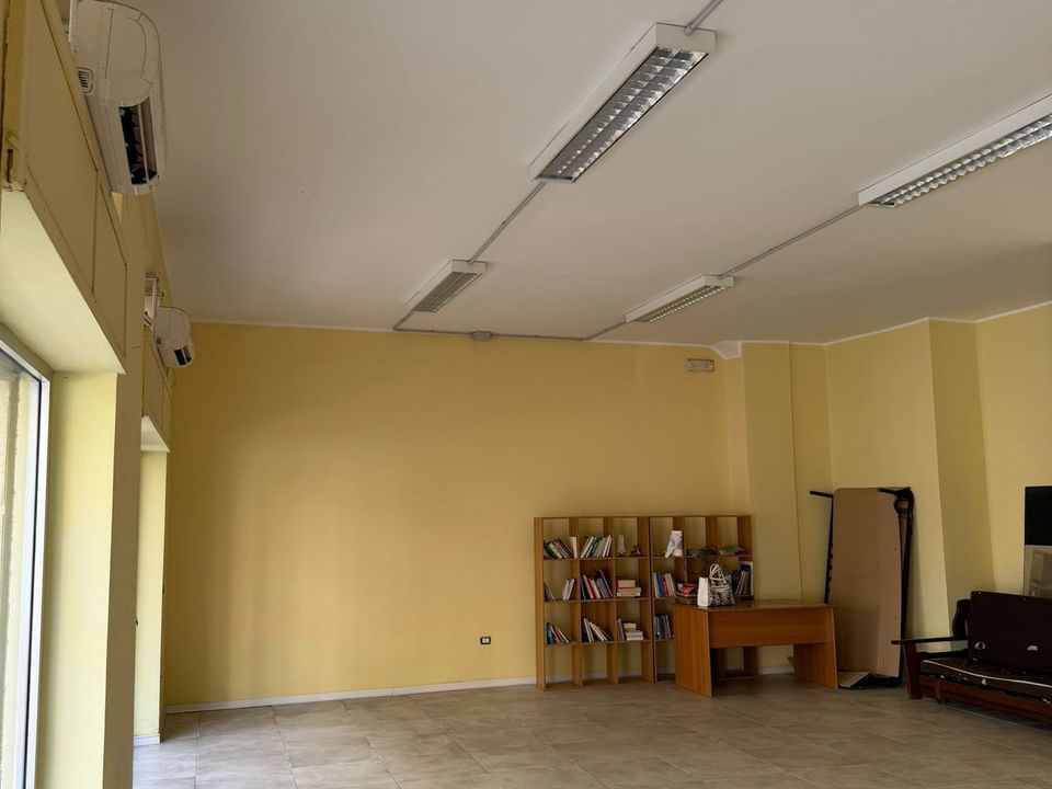 Commercial property in Pescara, Pescara - photo 5