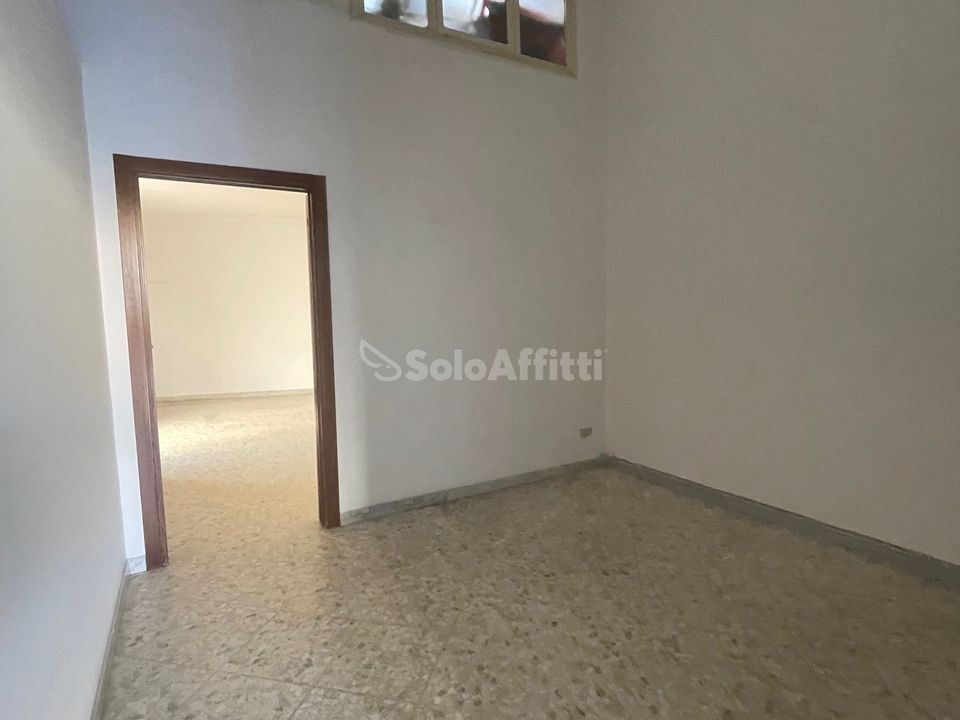 Erhvervsejendom i Bari, Bari - foto 3