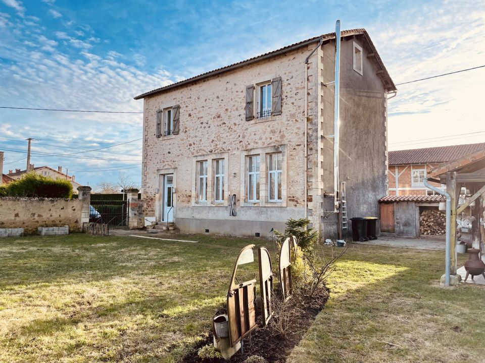 Villa in Abzac, Charente - foto 1