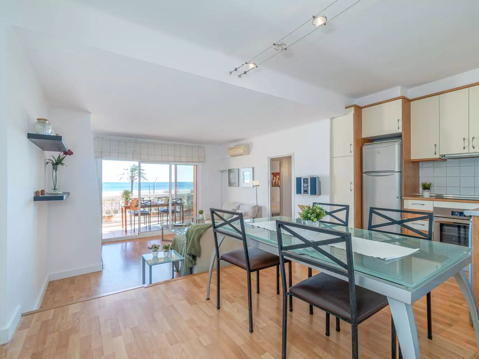 Lejlighed i Empuriabrava, Gerona - foto 1