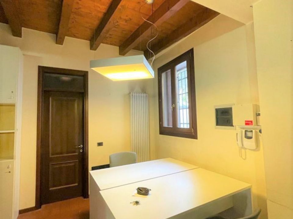 Erhvervsejendom i Vicenza, Vicenza - foto 2