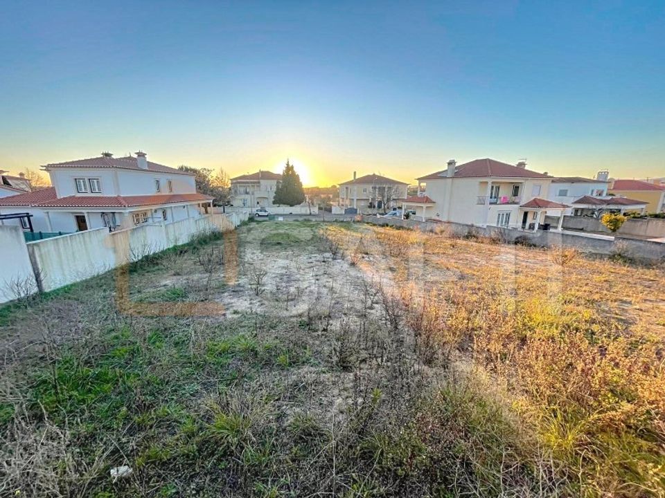 Helårsgrund i Torres Novas, Santarem - foto 1