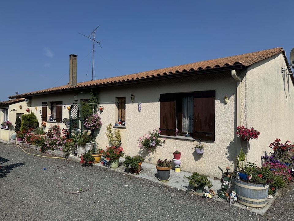 Villa i Saint-Martin-D'Ary, Charente-Maritime - foto 1