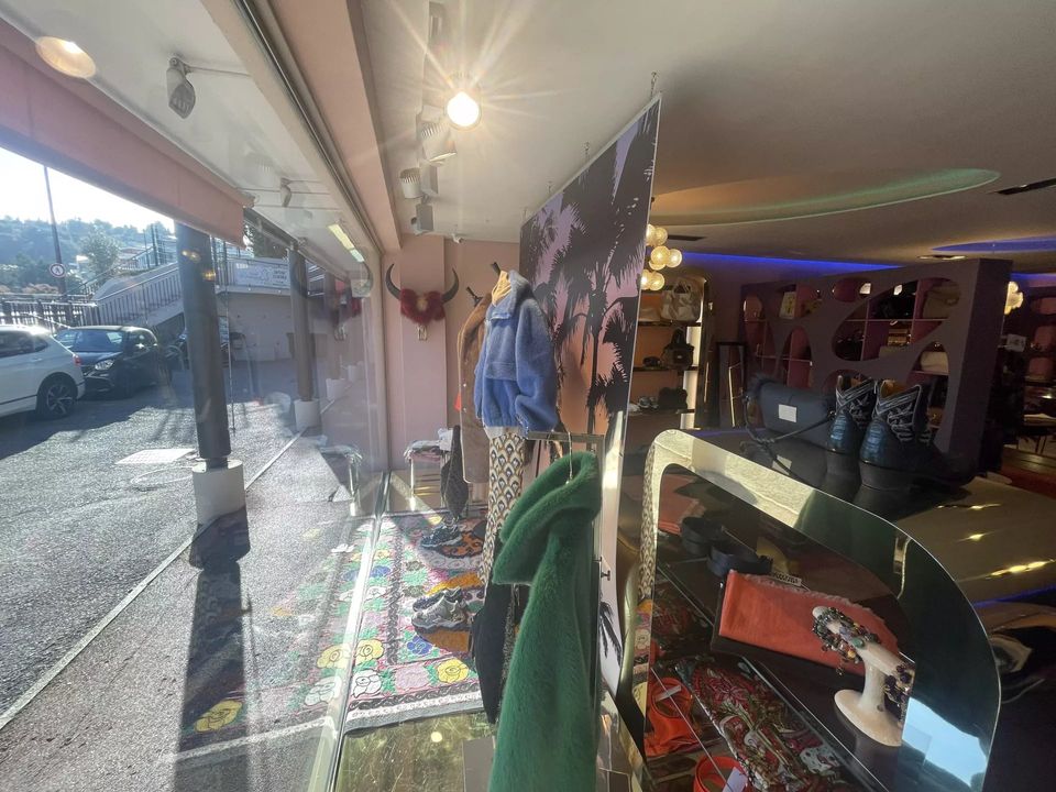 Erhvervsejendom i Mougins, Alpes-Maritimes - foto 2