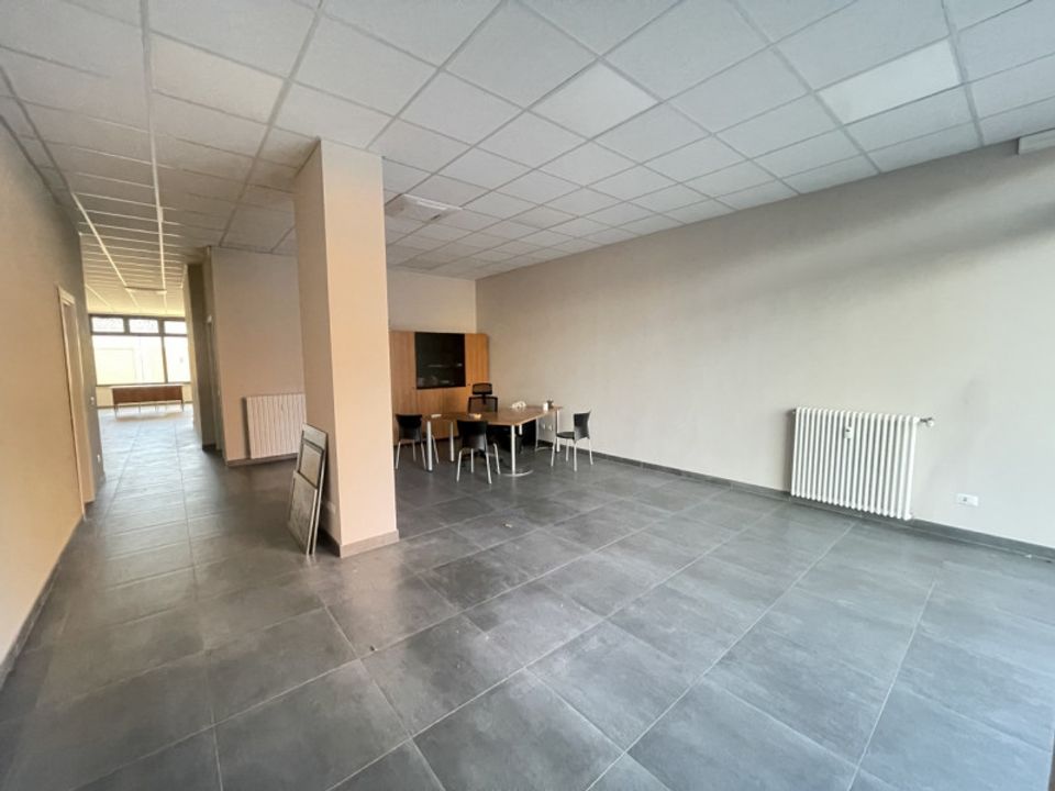Erhvervsejendom i Suzzara, Mantua - foto 1