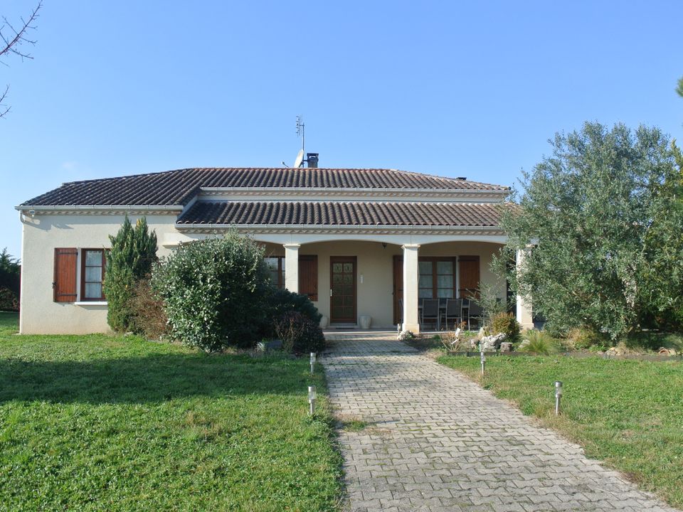 Villa i Miramont-de-Guyenne, Lot-et-Garonne - foto 1