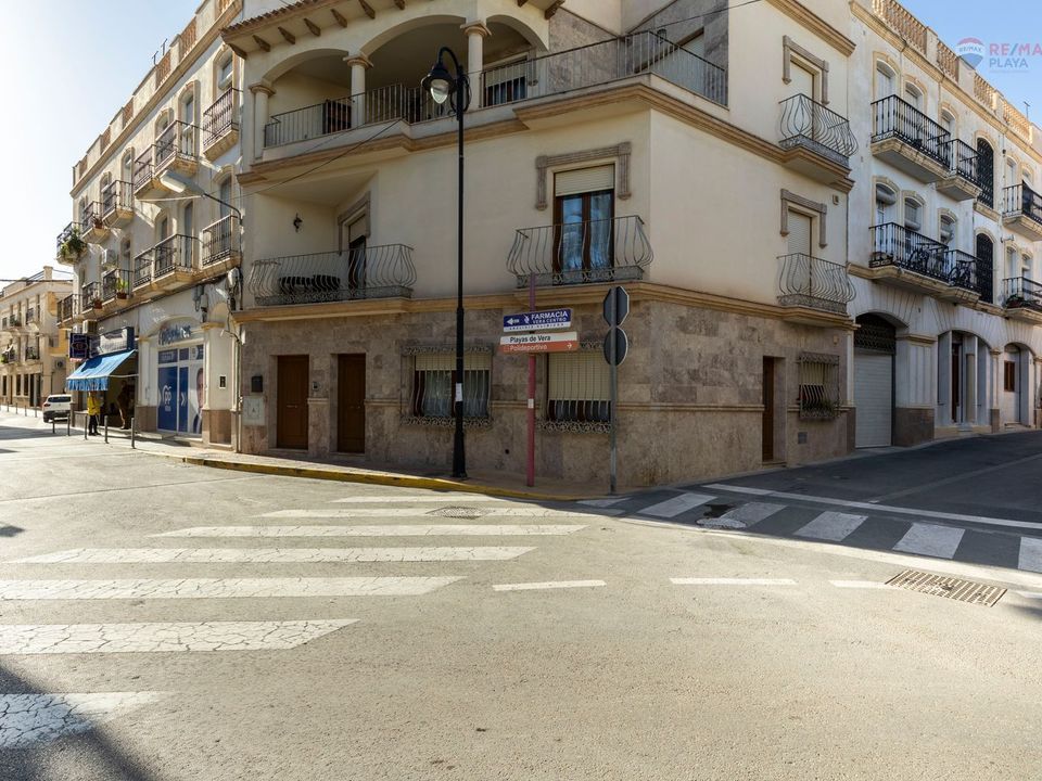 Erhvervsejendom i Vera, Almeria - foto 1
