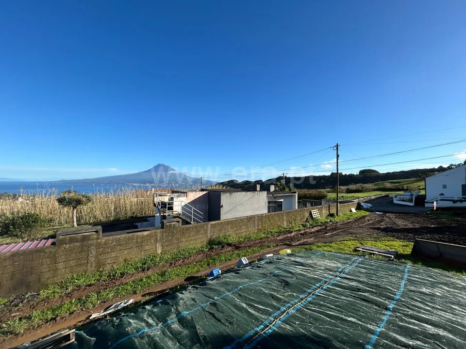 Grond in Horta, Faial - foto 1