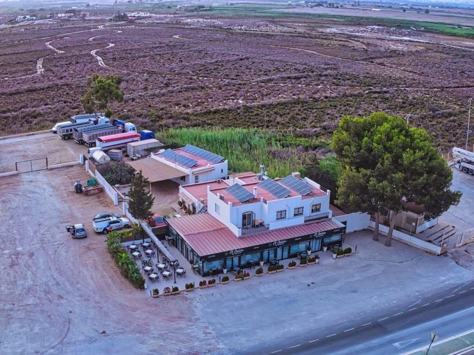 Erhvervsejendom i Garrucha, Almeria - foto 1