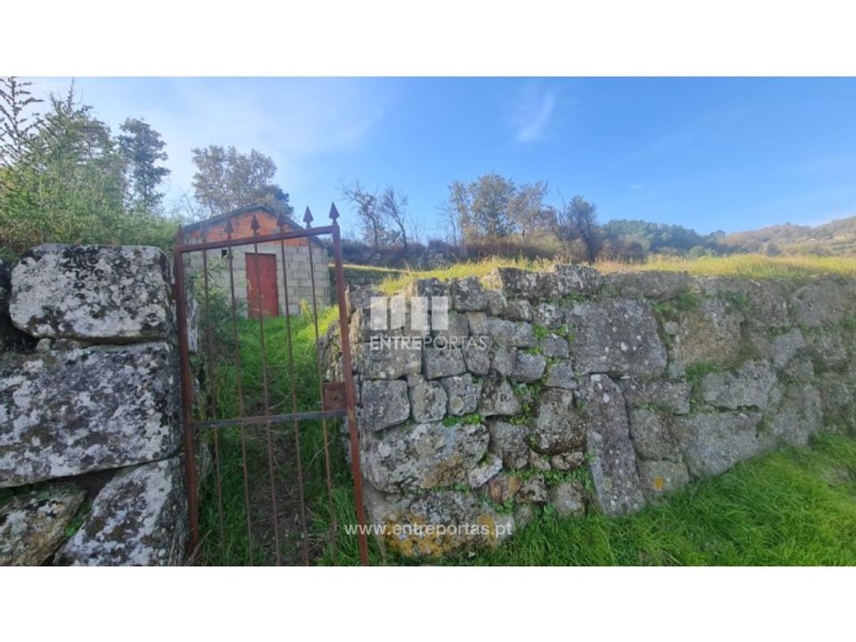Helårsgrund i Ancede e Ribadouro, Porto - foto 2