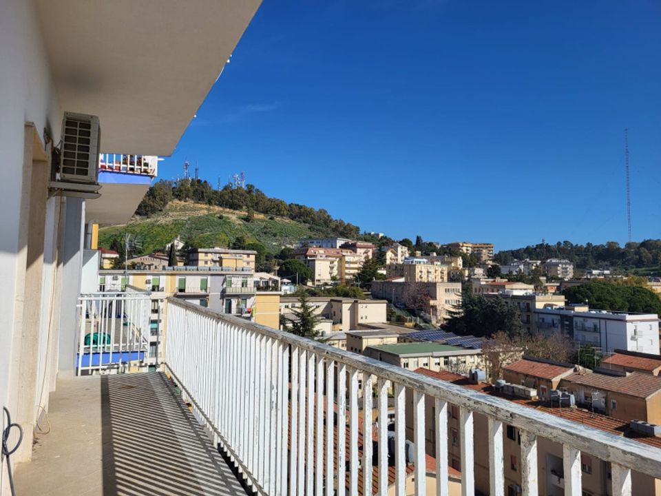 Lejlighed i Caltanissetta, Caltanissetta - foto 3
