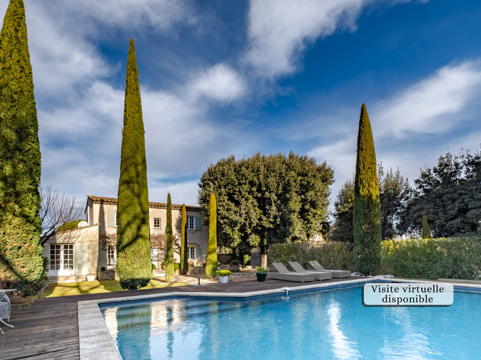 Villa in Maubec, Vaucluse - photo 1