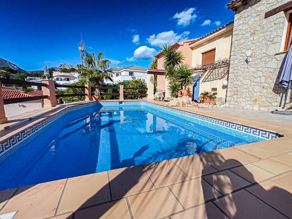 Villa i Alfaz del Pi, Alicante - foto 1