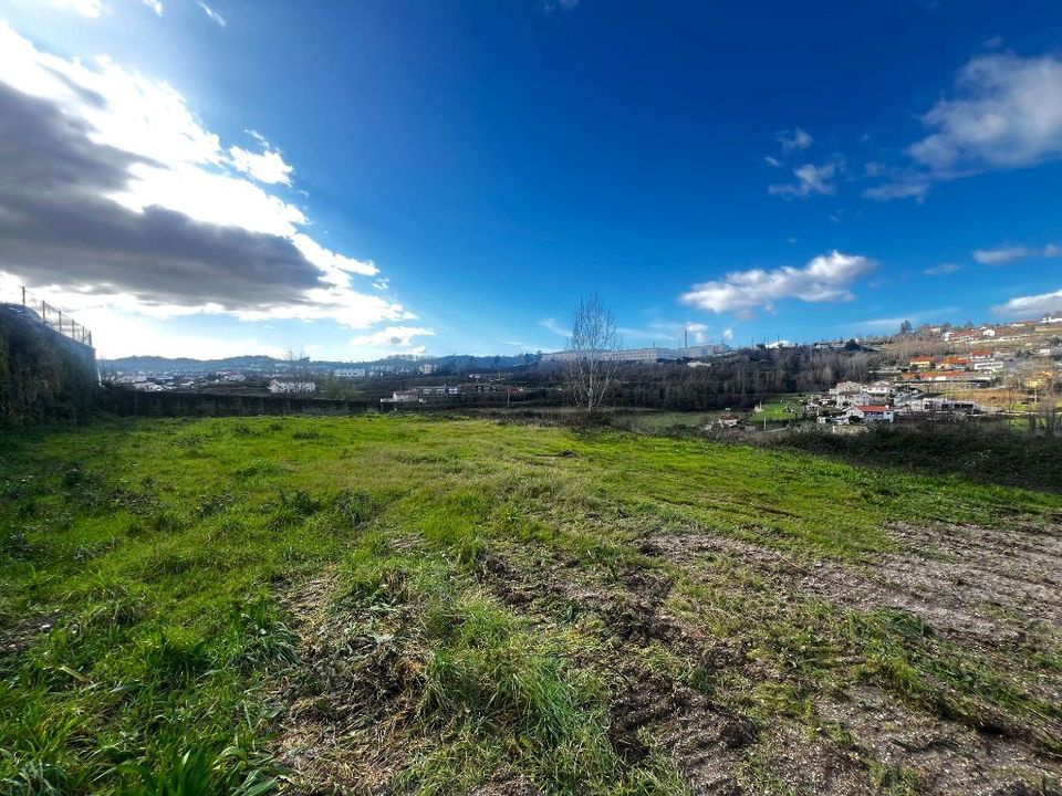 Tomt i Amarante, Porto - bilde 1