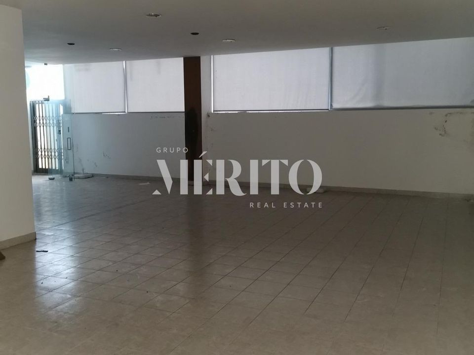 Erhvervsejendom i Santo Tirso, Porto - foto 2