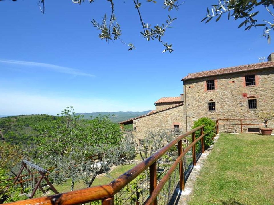 Farm hus i Bucine, Arezzo - foto 1