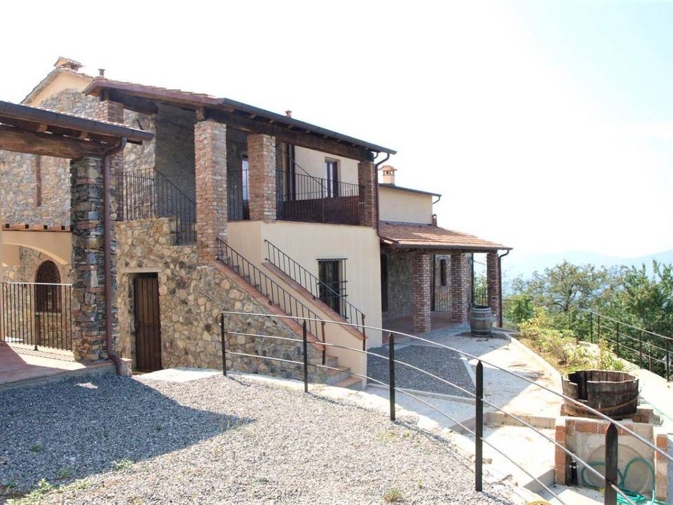 Farm hus i Villafranca in Lunigiana, Massa and Carrara - foto 1