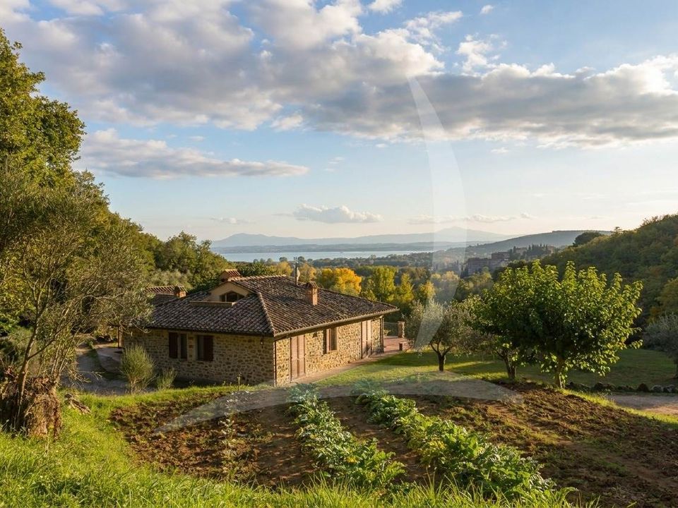 Farm hus i Tuoro sul Trasimeno, Perugia - foto 1