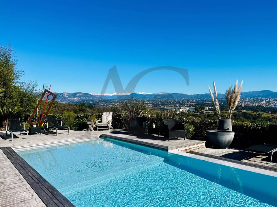 Villa i Villeneuve-Loubet, Alpes-Maritimes - foto 1
