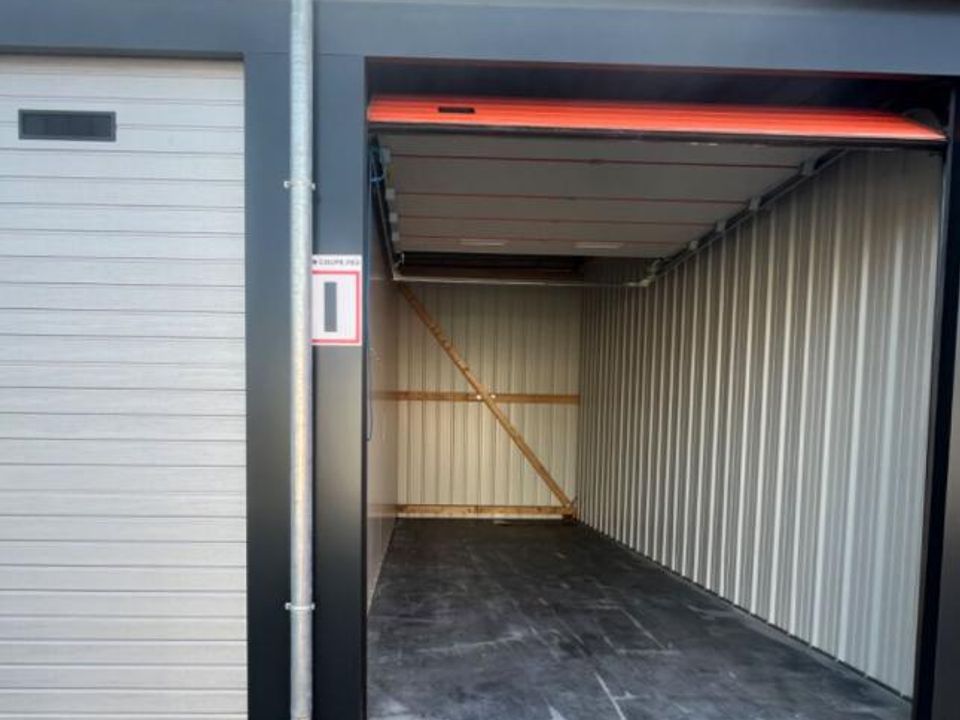 Garage i Montbeliard, Doubs - foto 1