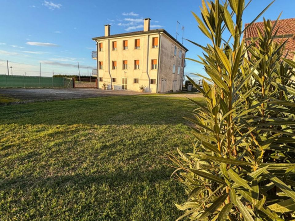 Villa i Lendinara, Rovigo - foto 1