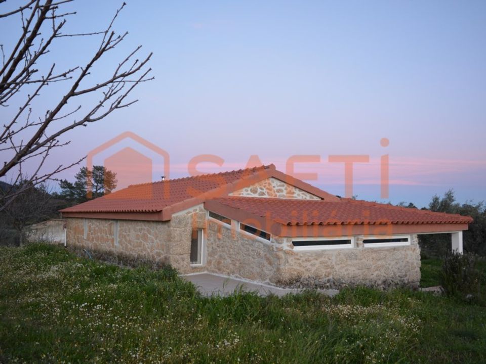 Farm i Vale de Prazeres e Mata da Rainha, Castelo Branco - foto 1